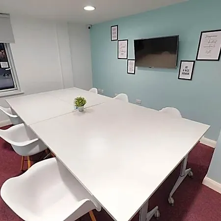 Iq The Brickworks Apartamento *