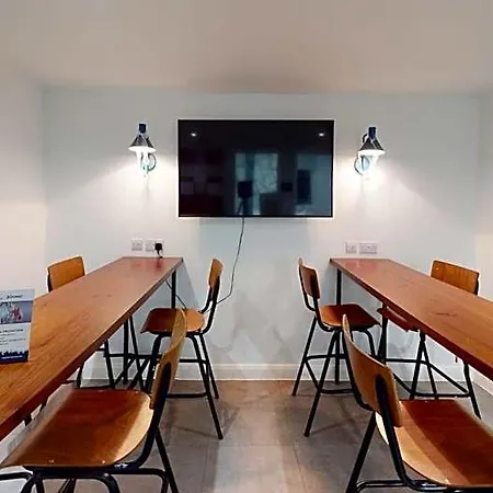 Iq The Brickworks Apartamento York